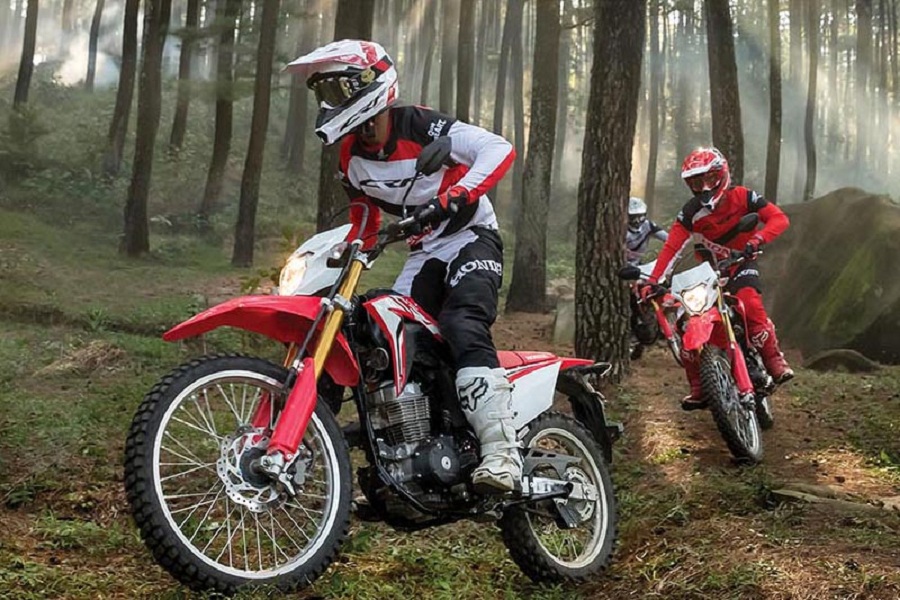 Honda CRF300L 2026: Petualangan dan Mobilitas Harian yang Terpadu
