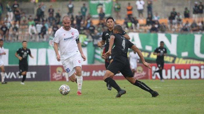 Pengamat: PSM Makassar Perlu Tingkatkan Kekompakan Lini Tengah dan Depan