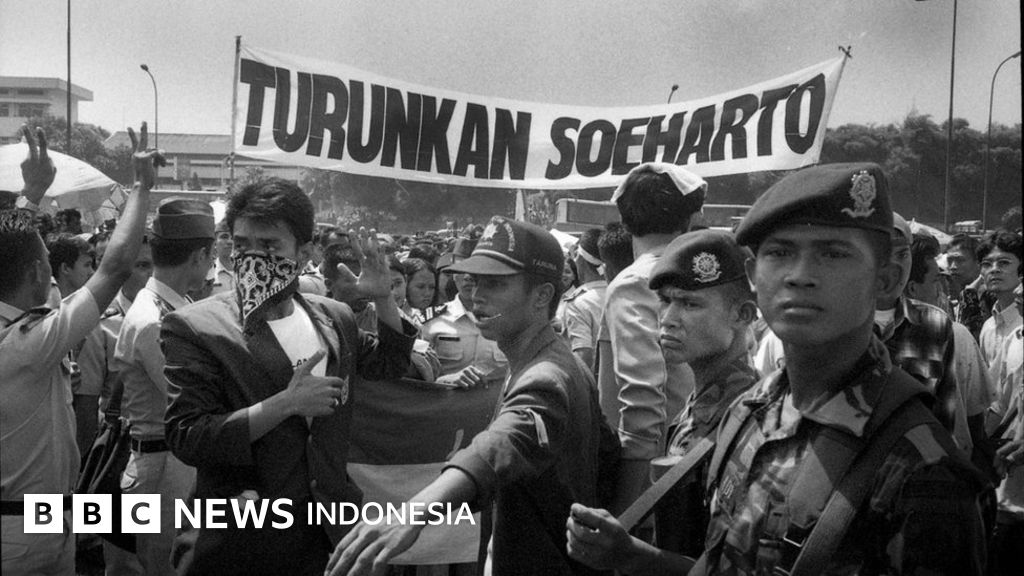 Opini: Demokrasi yang Hilang di Tengah Krisis Sosial