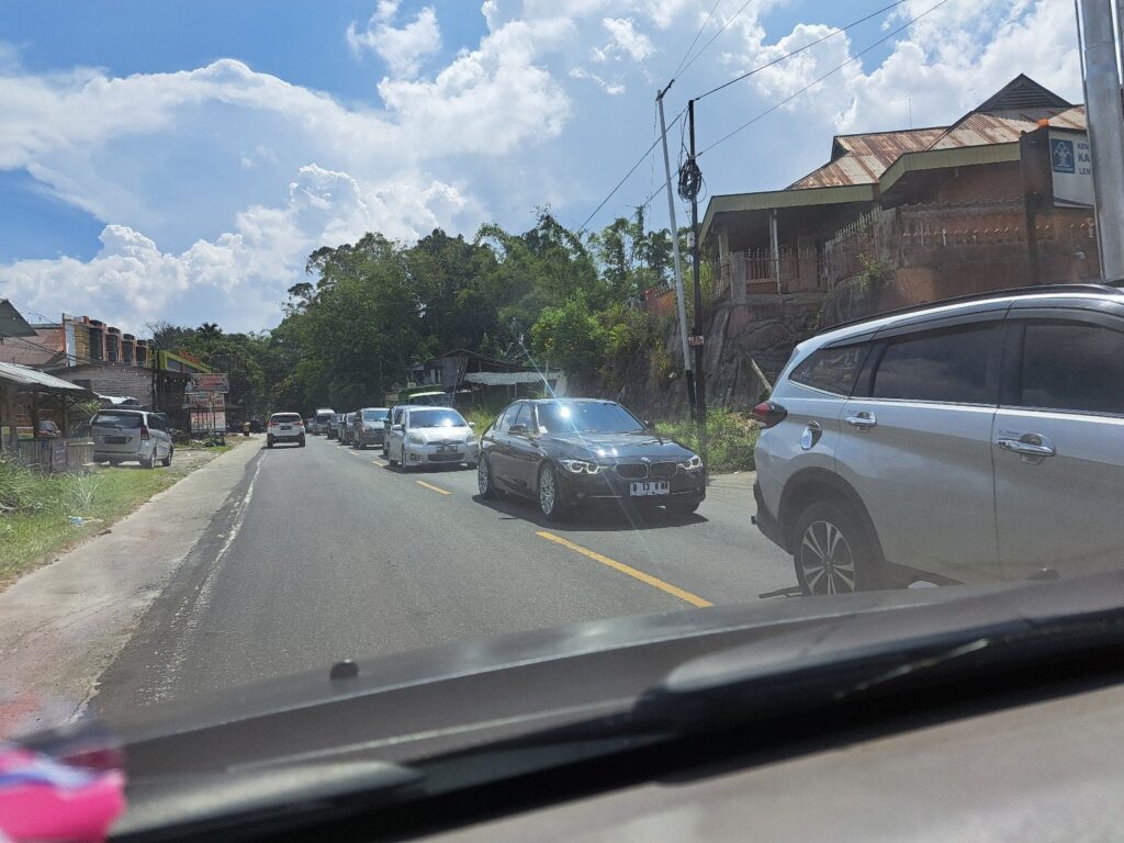 Tips perjalanan aman jauh dengan kendaraan saat liburan