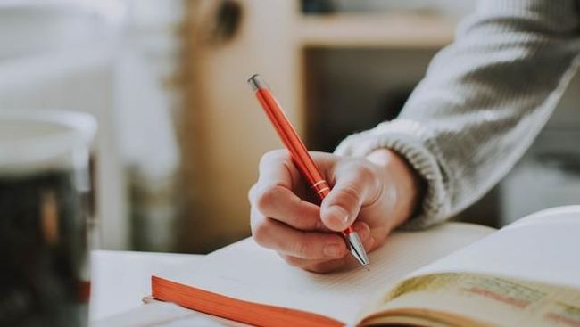 Jika Lebih Suka Bolpoin Daripada Ponsel, Ini 7 Kepribadian Anda Menurut Psikologi