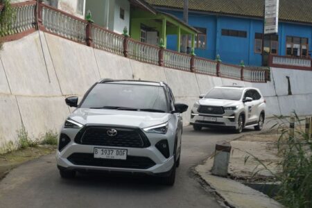 Awal 2026, Penjualan Mobil Hybrid Sedikit Menurun, Tapi Innova Zenix Jadi Favorit Konsumen