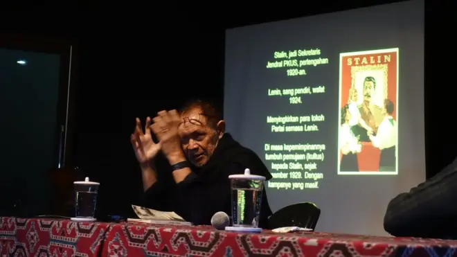 Siapa Kelompok The Fifth Column? Pelaku Teror Ketua BEM UGM Menurut Rocky Gerung