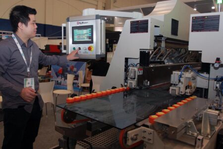 Vietnam Terapkan Tarif Anti-Dumping untuk Impor Kaca Float dari Indonesia