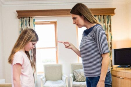 6 Kebiasaan yang Menghancurkan Rasa Percaya Diri Anak