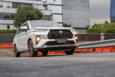 Empat mobil Toyota hybrid di IIMS 2026, termasuk New Alphard