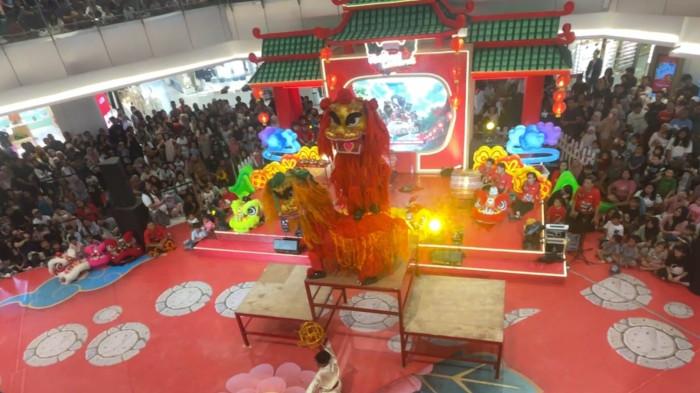 Mengungkap Varian Pertunjukan Imlek Tripusaka: Barongsai hingga Pekingsai