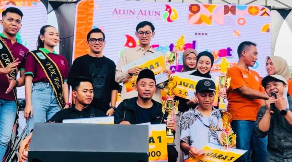 Satu Tahun Pemerintahan Mas Rusdi-Gus Shobih: Jalan Baik, Sekolah Diperbaiki, Ekonomi Meningkat