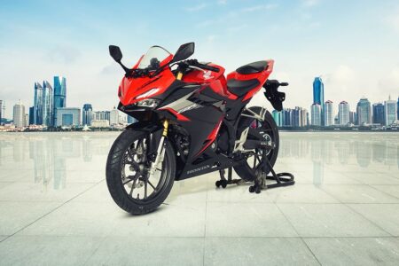 Honda CBR 150 2026 ABS Victory Black Red: Motor Sport Paling Gahar, Kuasai Jalanan!