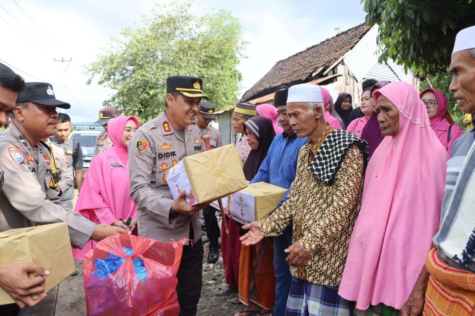 DPR Minta Hukuman Lebih Berat untuk Mantan Kapolres Bima Kota