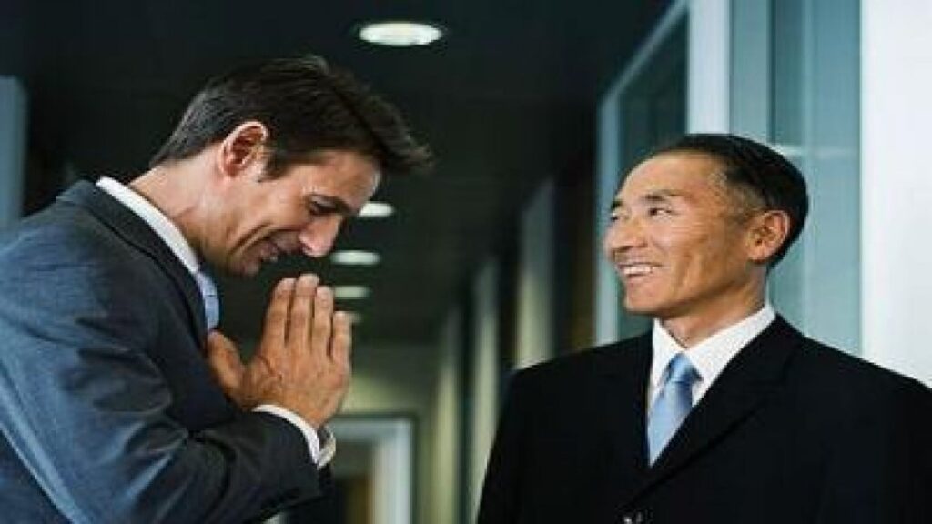 Orang yang Mengangkat Tangan sebagai Ucapan Terima Kasih, Ini 8 Sifat Psikologisnya