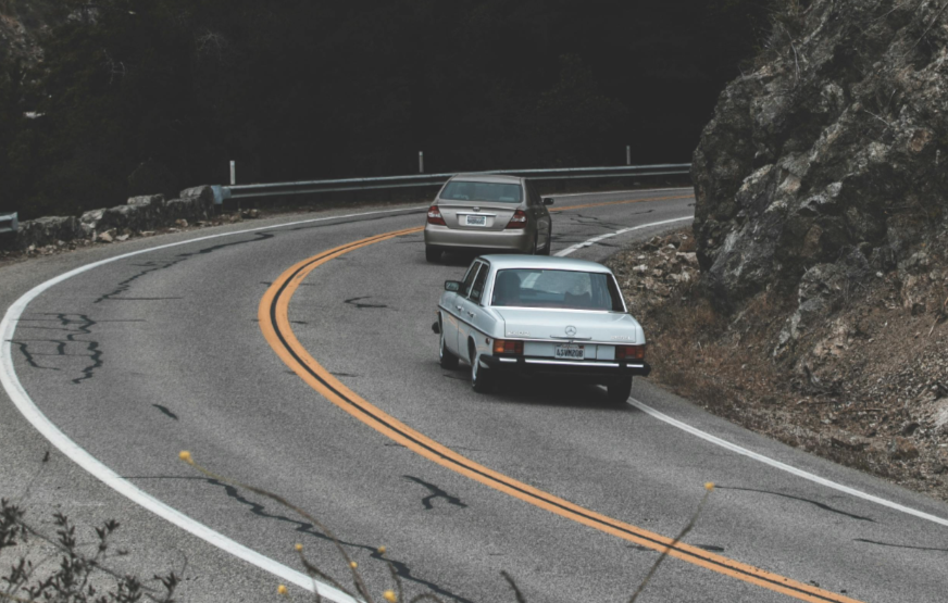 Mengapa Penumpang Lebih Cemas daripada Sopir di Tanjakan Curam