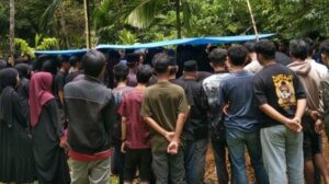 3 Berita Populer Padang: Tanggapan KAI, Pengemis Pura-pura Nenek, Harapan The Kmers