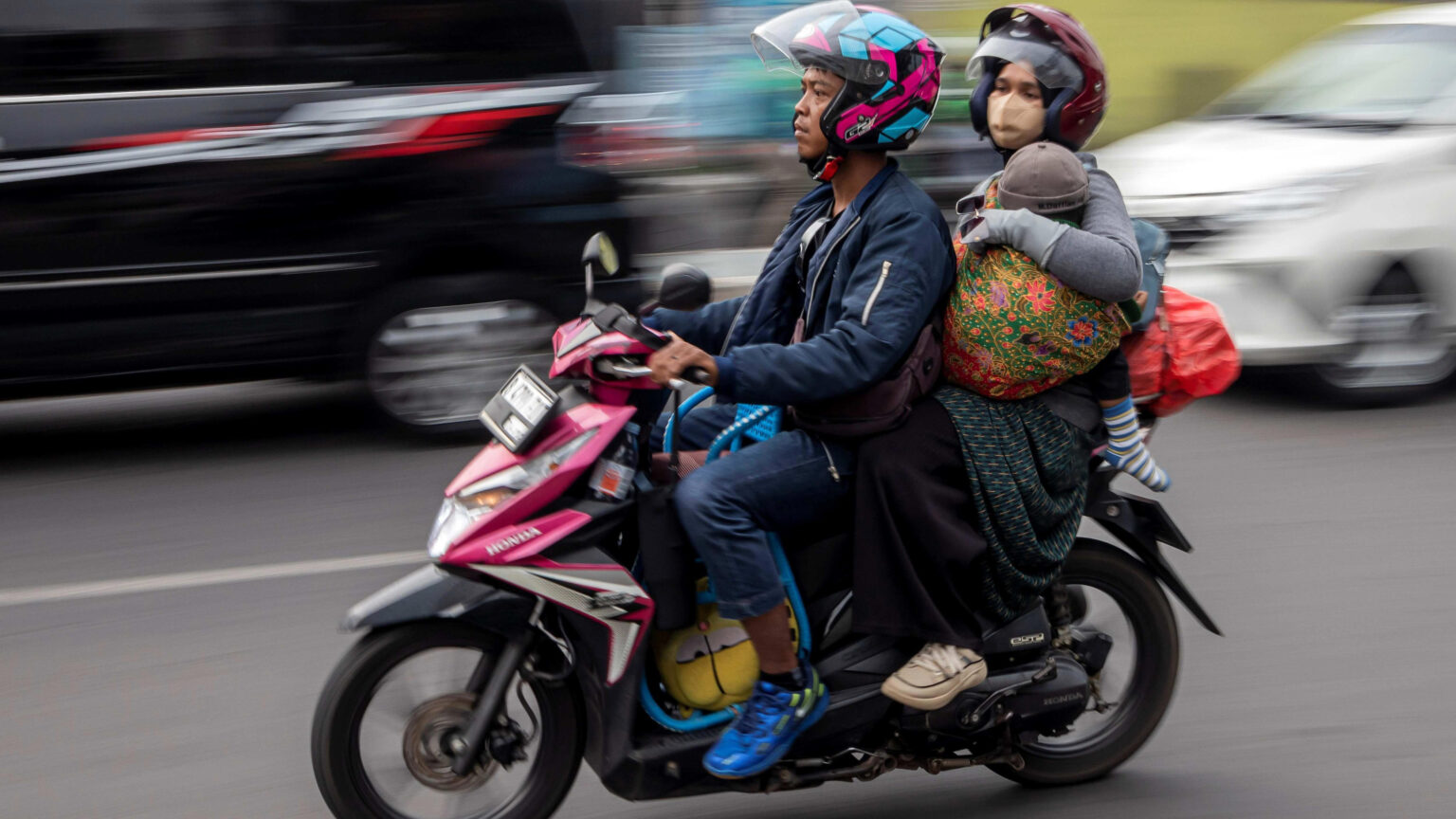Kisah Lebaran dari Seluruh Indonesia – Tradisi Tak Terlewatkan