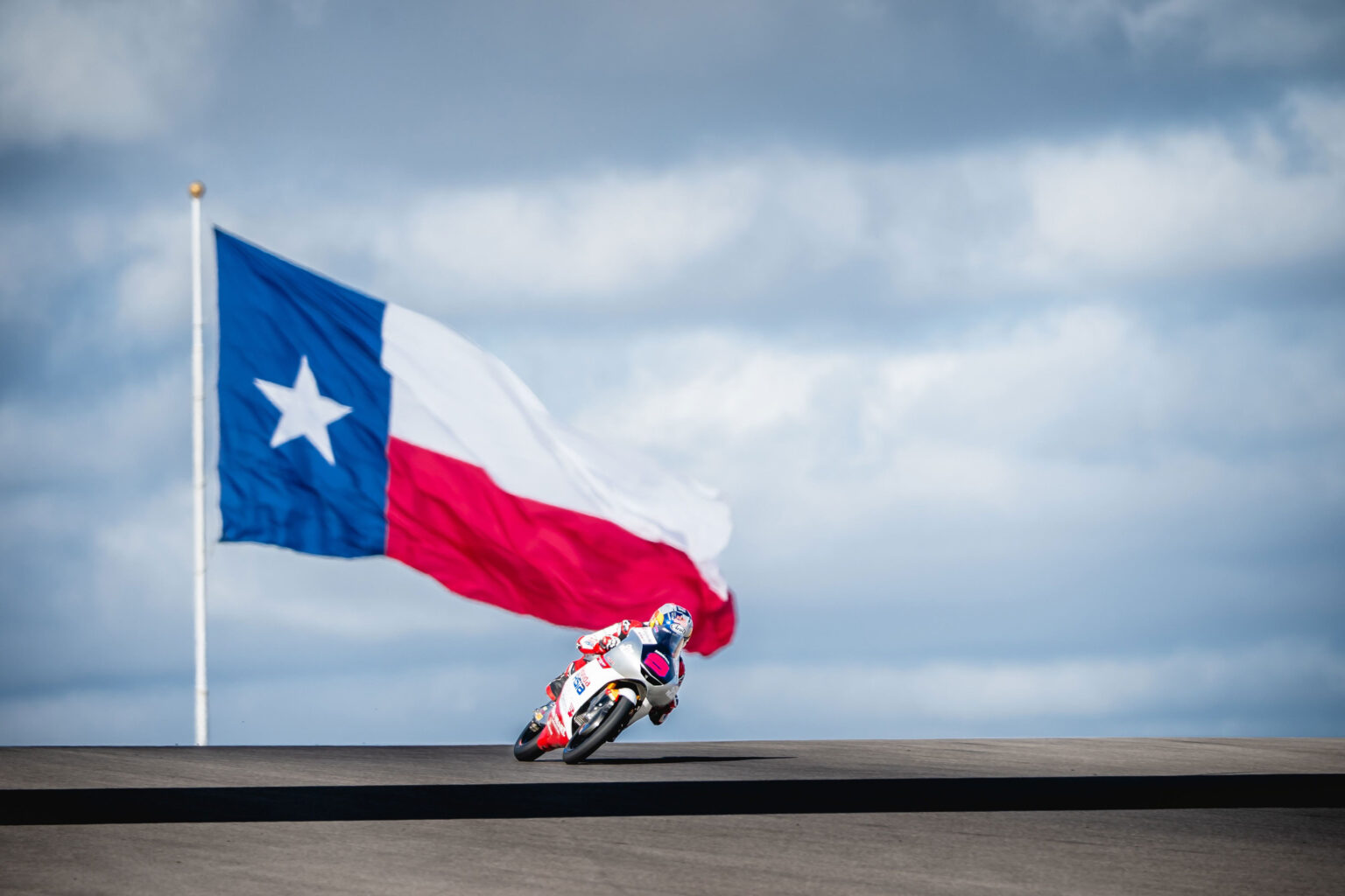 Grid Moto3 Amerika 2026 – Veda Ega Pratama Mulai Dari Baris Depan Pada Senin Dini Hari WIB