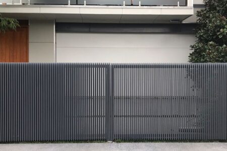 Unik! 5 Desain Pagar Minimalis Besi Hollow untuk Rumah Modern