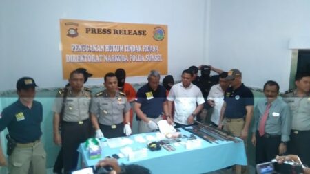 Kaki Ko Erwin, Bandar Narkoba yang Menyetor Rp2,8 M, Ditembak Saat Ditangkap, Kini Naik Kursi Roda