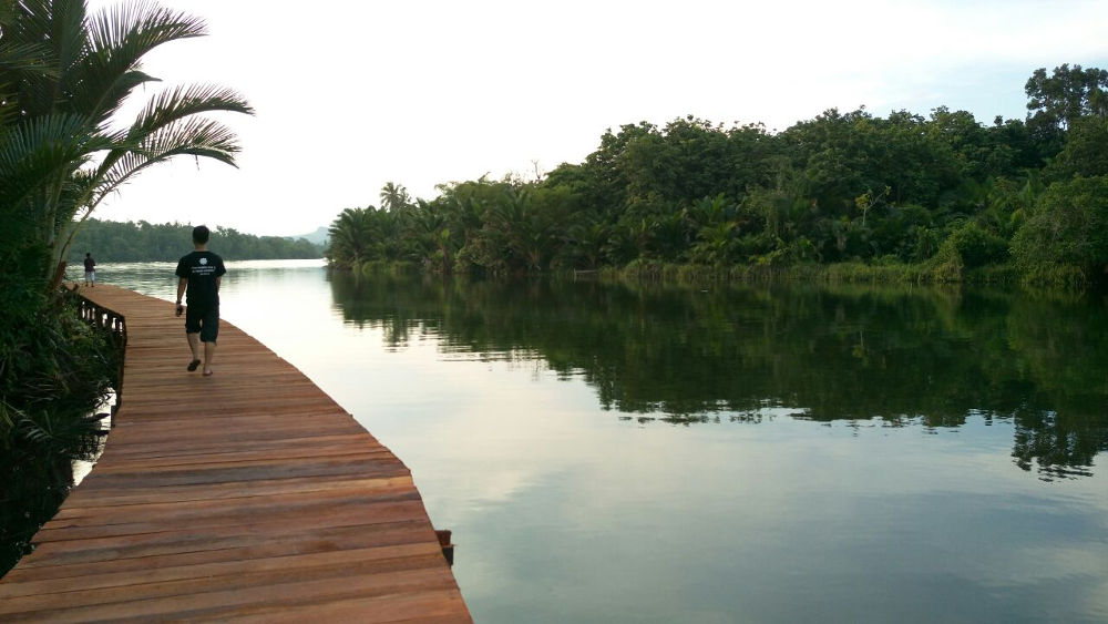 Waktu Berlalu Perlahan