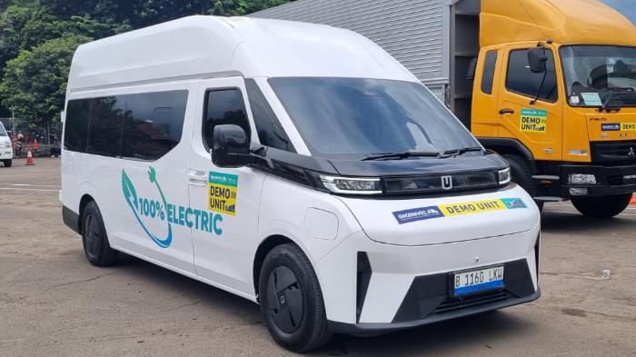 Debut di Indonesia, Farizon Hadirkan Super Van 16 Penumpang dan V8E Listrik