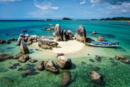 Itinerary 1 Hari di Pulau Belitung: Rute, Tips, dan Spot Terbaik