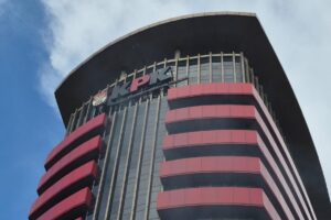 16 Orang Ditangkap KPK dalam OTT di Tulungagung, Indikasi Korupsi Massal di Daerah