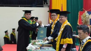 Perwira Penjinak Bom Brimob Aceh Menyandang Gelar Doktor USK