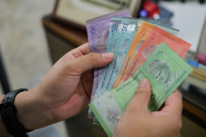 Ringgit Malaysia Ungguli Negara Tetangga, Jadi Mata Uang Terkuat Asia