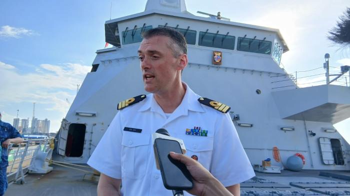 Kapal Perang Canggih Belanda Berlabuh di Surabaya, Kuatkan Maritim dan Ekonomi