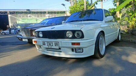 Liburan Mobil: Sevi dan Dwi Ajak Anaknya Berwisata ke Pasar Motuba Solo Raya