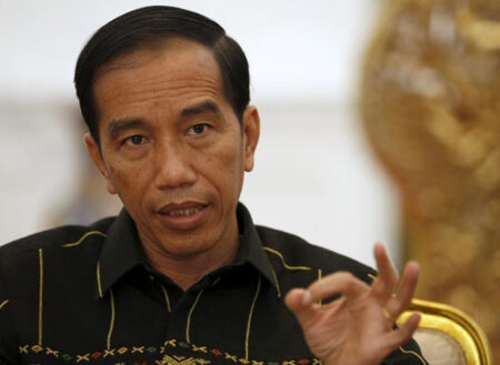 Jokowi dan Seni Yoga di Panggung Politik