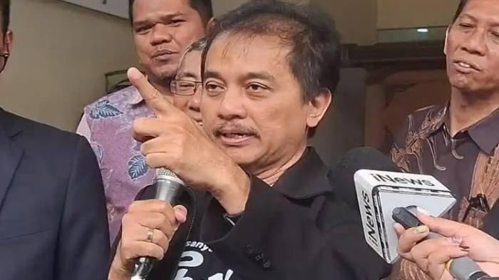 Meski Kasus Ijazah Palsu Jokowi P21, Roy Suryo Tetap Kerasankan Polda Metro Ragu