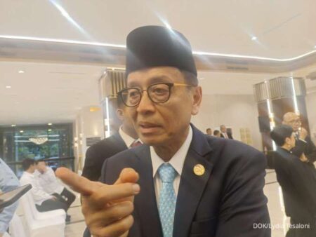 OJK Tegaskan Bank Asing Tidak Tarik Dana Besar-besaran dari Indonesia