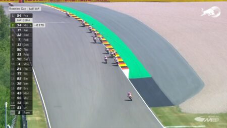 Momen Masterclass Veda di Sachsenring, Ungguli Teman dengan Motor Rookies Cup