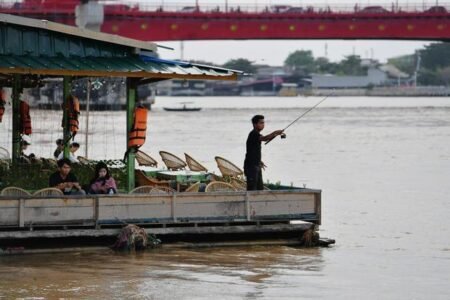 Pergi ke Padang atau Palembang: Penghindaran Seru dari Jakarta?