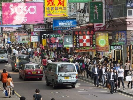 Mobil bensin kian menyusut: pangsa pasar turun di bawah 50 persen